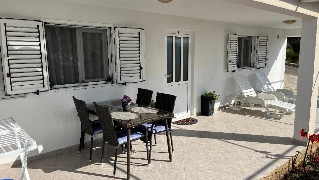 Apartment Ante Ražanj Extérieur photo