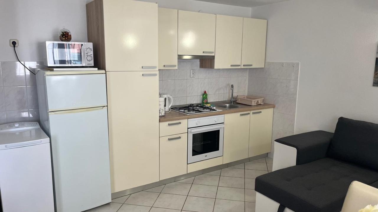 Apartment Ante Ražanj Extérieur photo