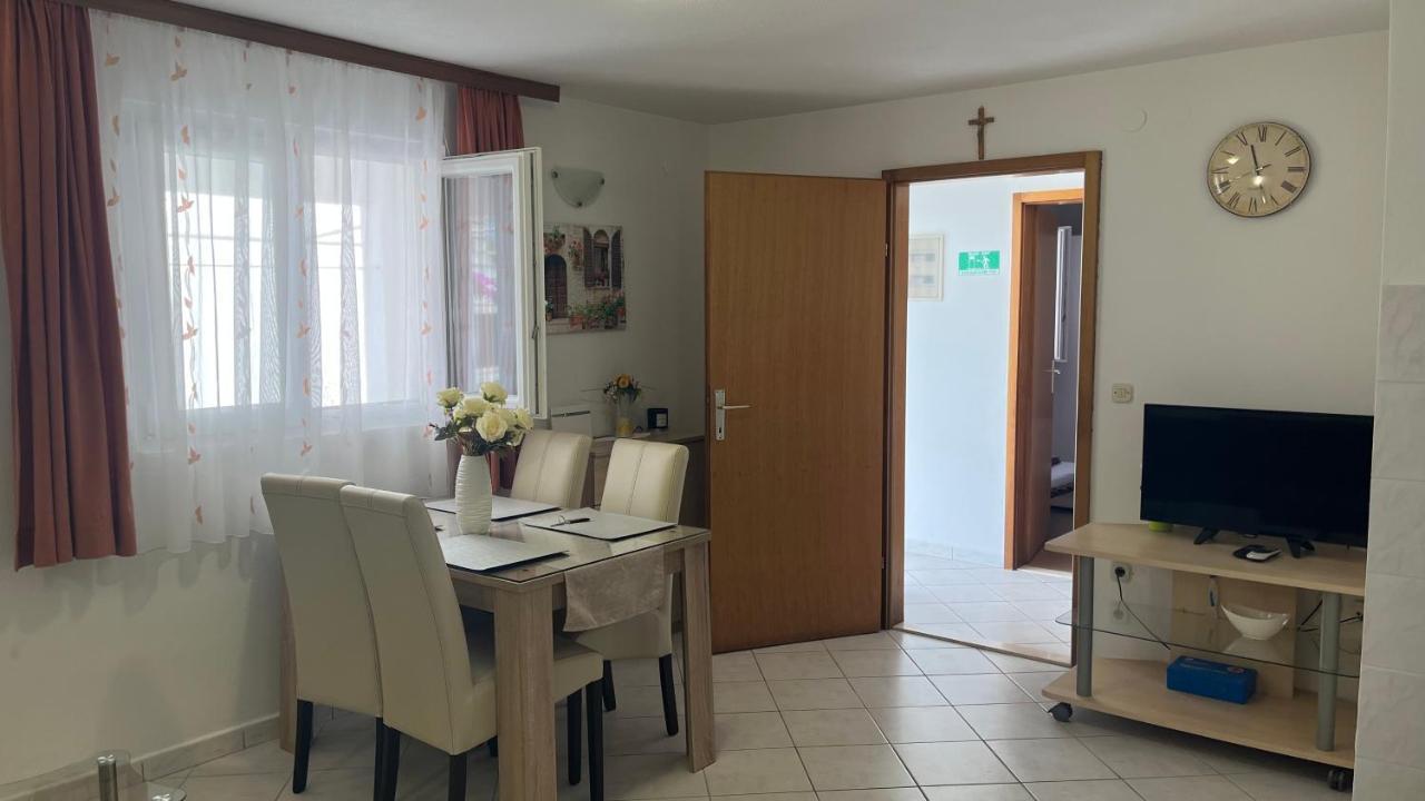 Apartment Ante Ražanj Extérieur photo
